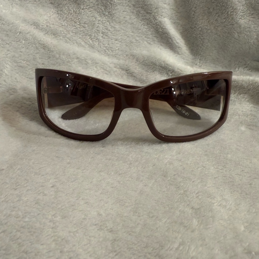 Dezi x Monet Montay Brown Sunglasses